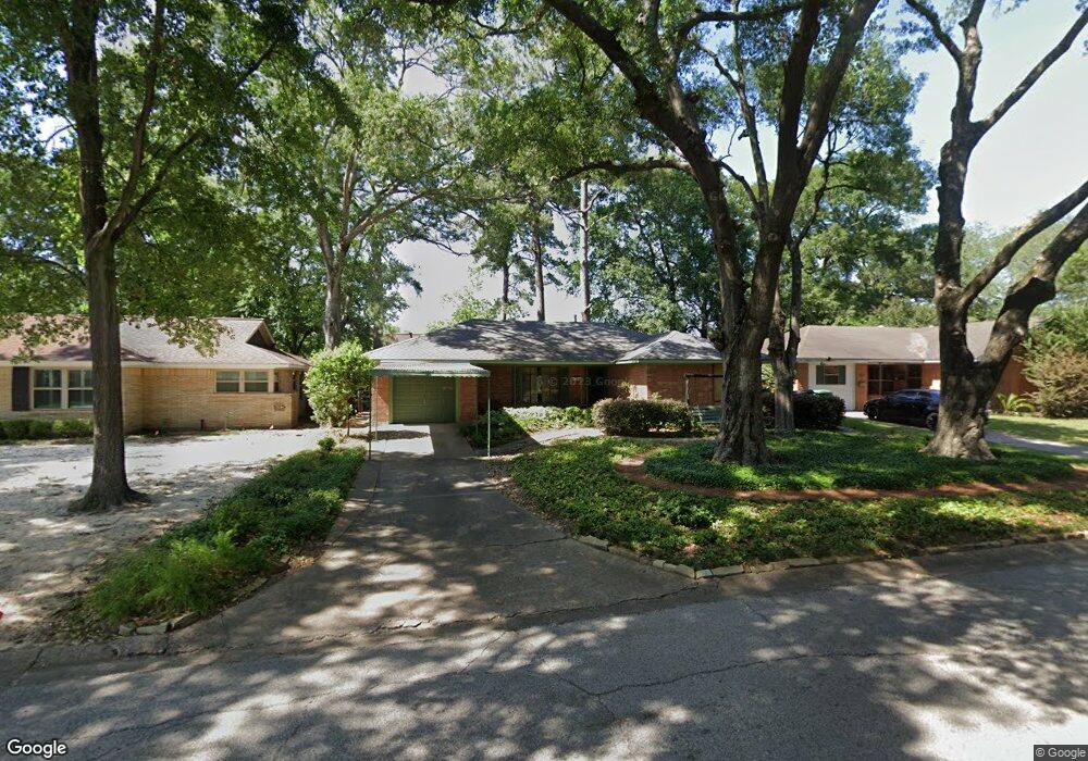 1210 Stonecrest Dr, Houston, TX 77018 - photo 1