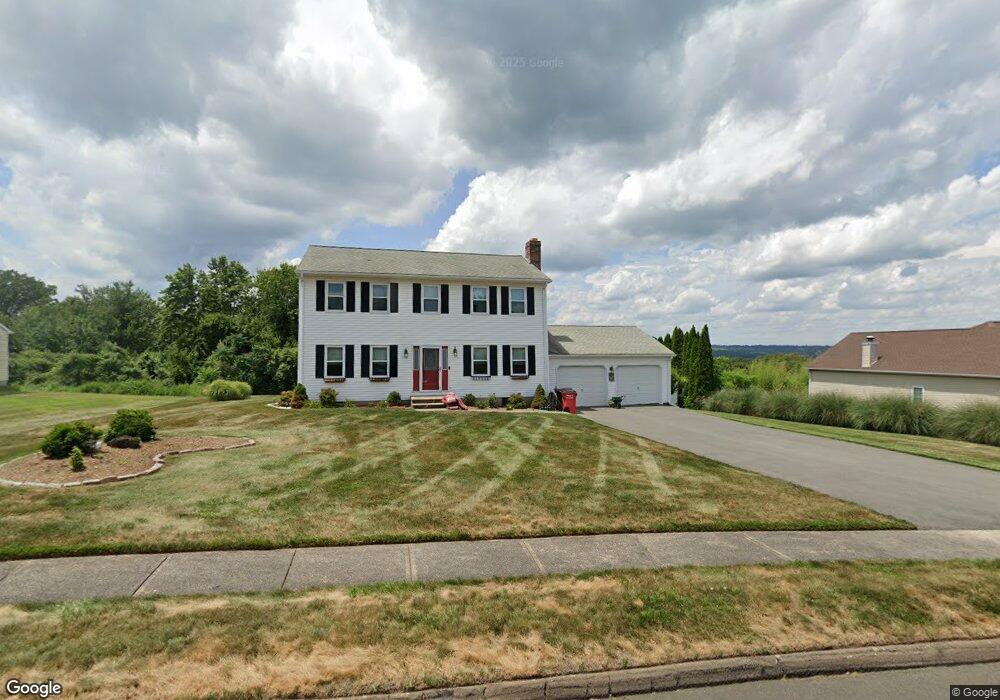 17 Huntington Ridge Rd, Wallingford, CT 06492 - photo 1