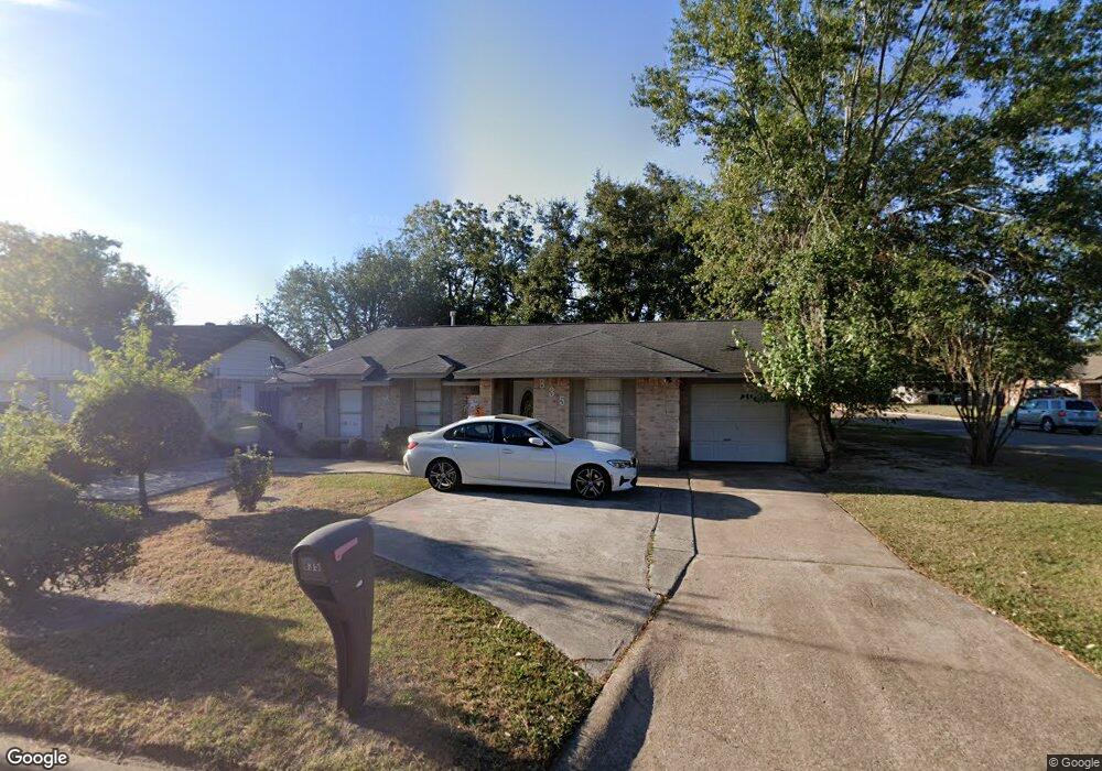 835 Dewalt St, Houston, TX 77088 - photo 1