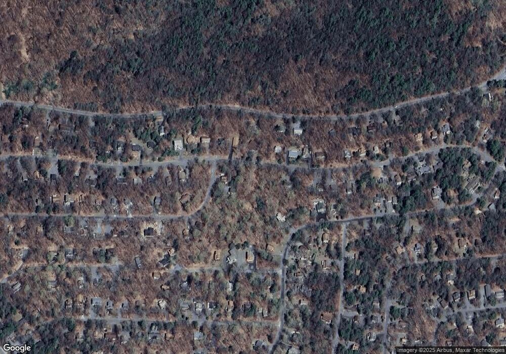 72 Wallenpaupack Dr, Lakeville, PA 18438 - photo 1