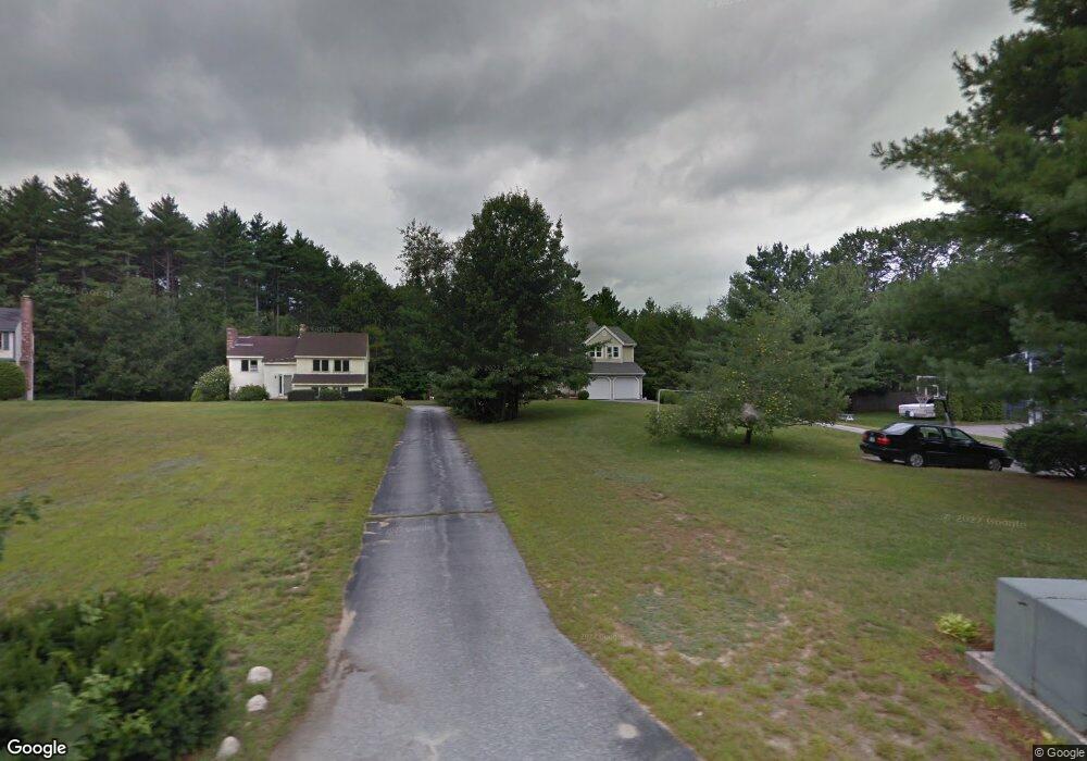 11 Woodside Dr, Londonderry, NH 03053 - photo 1