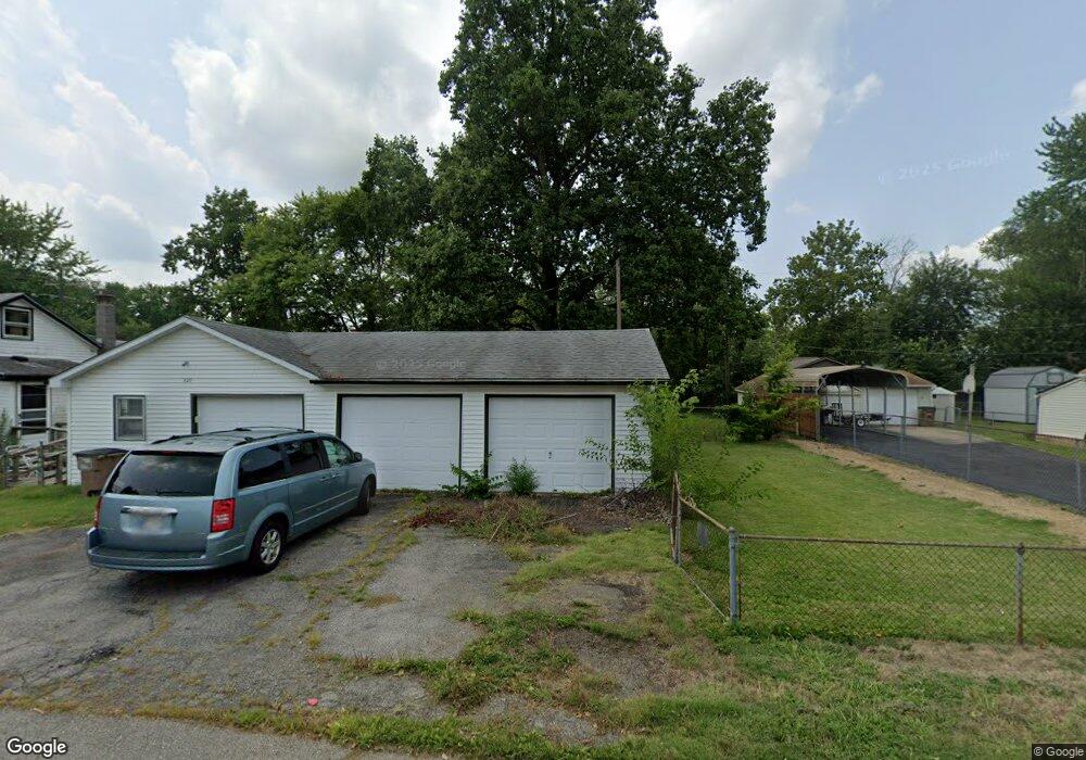 325 Mcclure Rd, Columbus, IN 47201 - photo 1