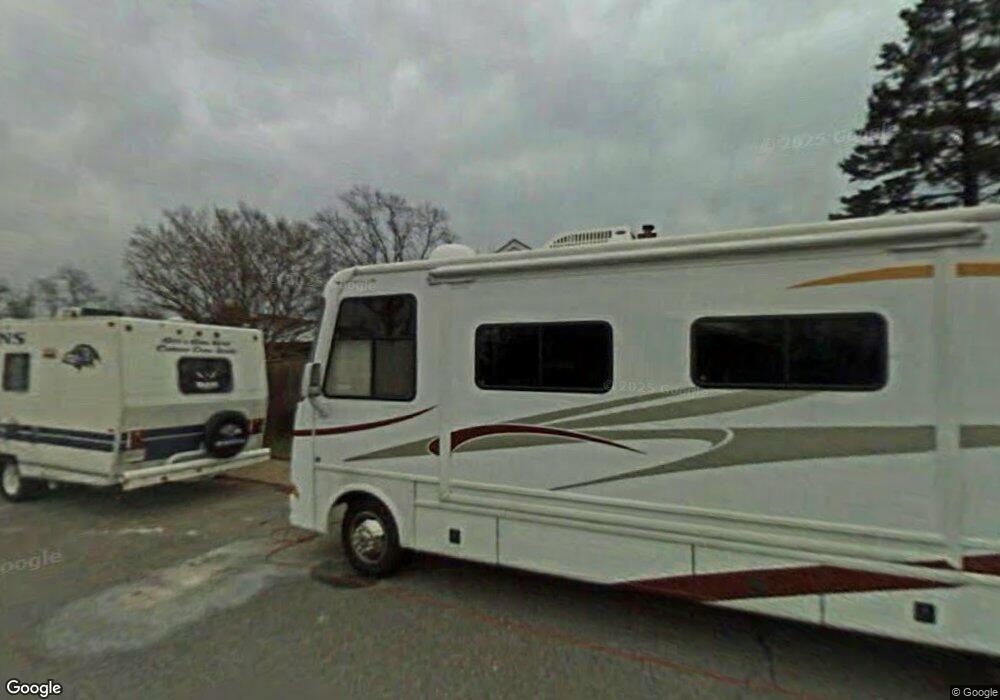 900 Lynvue Rd, Linthicum Heights, MD 21090 - photo 1