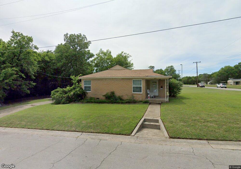 976 Northwest Blvd, Ardmore, OK 73401 - photo 1