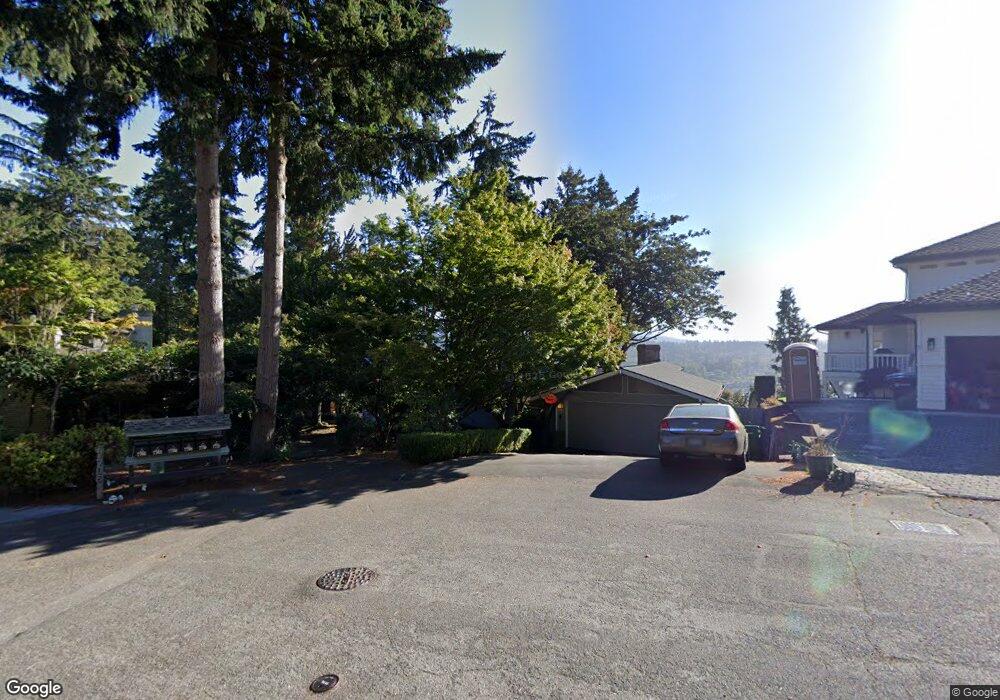 7710 89th Place SE, Mercer Island, WA 98040 - photo 1