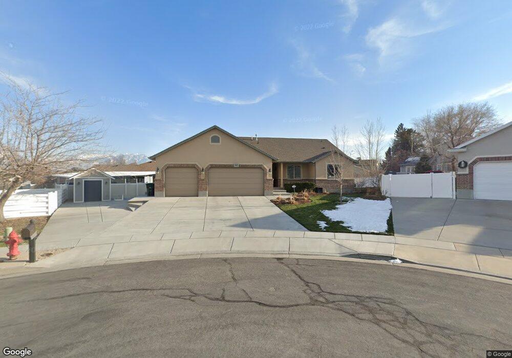 9443 S Autumn Meadow Cir, South Jordan, UT 84009 - photo 1
