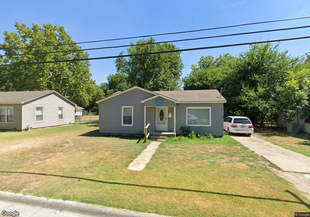 1514 Truelove St, Gainesville, TX 76240 - photo 1