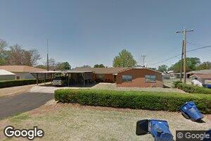 611 N Locust St, Seiling, OK 73663