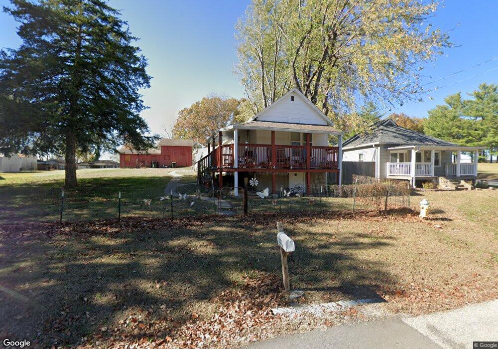 1111 N 4th St, Lansing, KS 66043 - photo 1