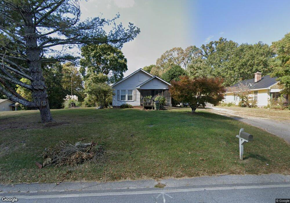 320 Kenneth St, Walhalla, SC 29691 - photo 1