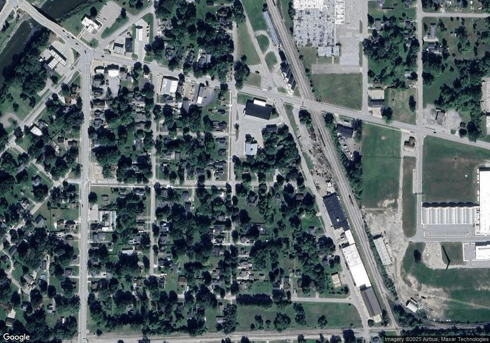 143 S Sheridan St, Vassar, MI 48768 - photo 1