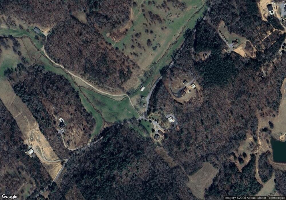 594 Douthit Rd, Mineral Bluff, GA 30559 - photo 1