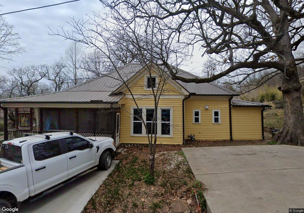 324 E Huntsville Rd, Fayetteville, AR 72701 - photo 1