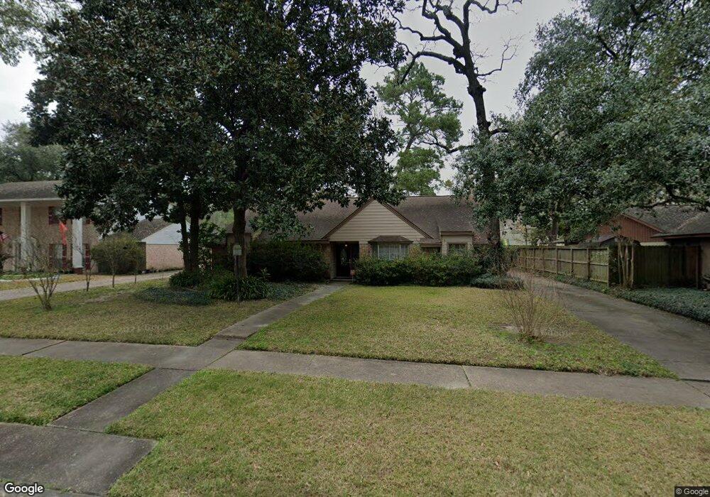 1114 Cheshire Ln, Houston, TX 77018 - photo 1