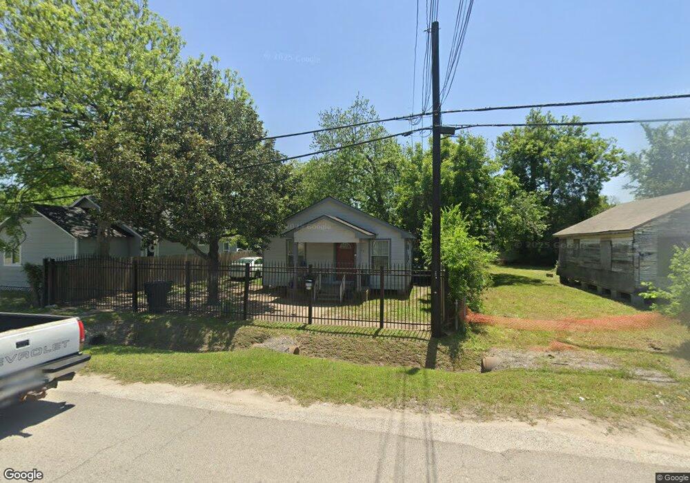 793 W Rittenhouse Rd, Houston, TX 77091 - photo 1