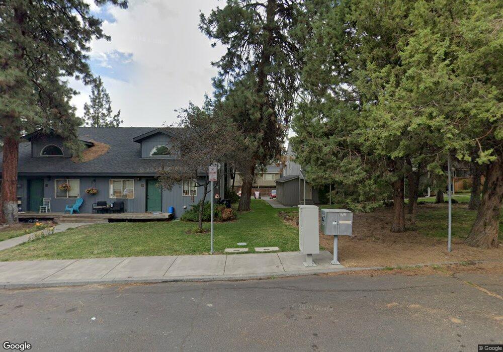 17 SW Roosevelt Ave unit 4 -   4, Bend, OR 97702 - photo 1