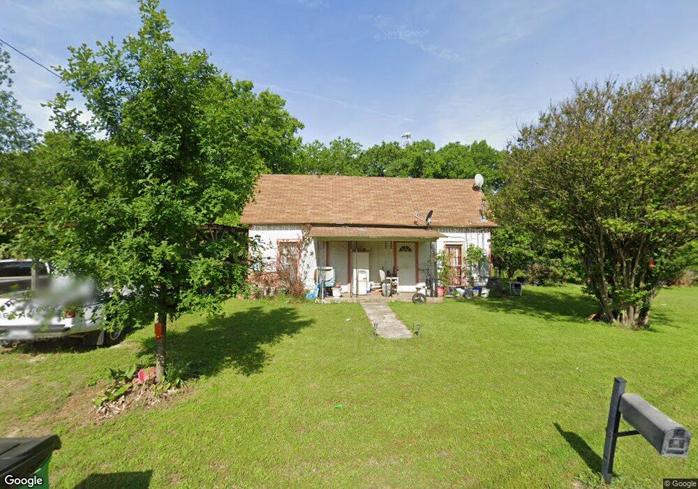 721 Buck St, Gainesville, TX 76240 - photo 1