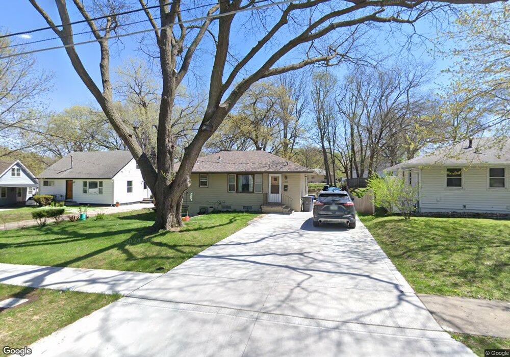 2511 27th St, Des Moines, IA 50310 - photo 1