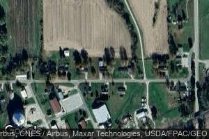 316 E North St, Stronghurst, IL 61480
