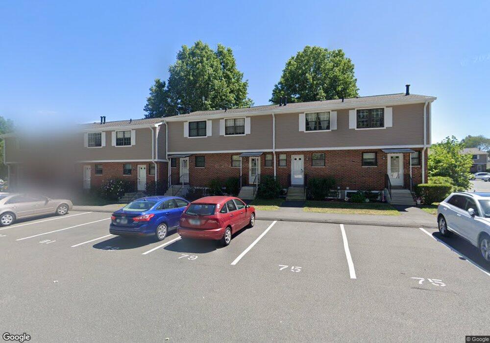 79 Hampton Ct, Newington, CT 06111 - photo 1