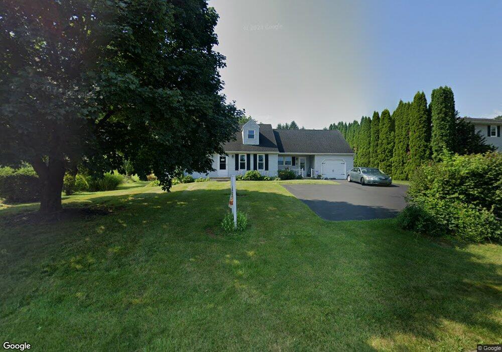 5597 Colony Dr, Bethlehem, PA 18017 - photo 1