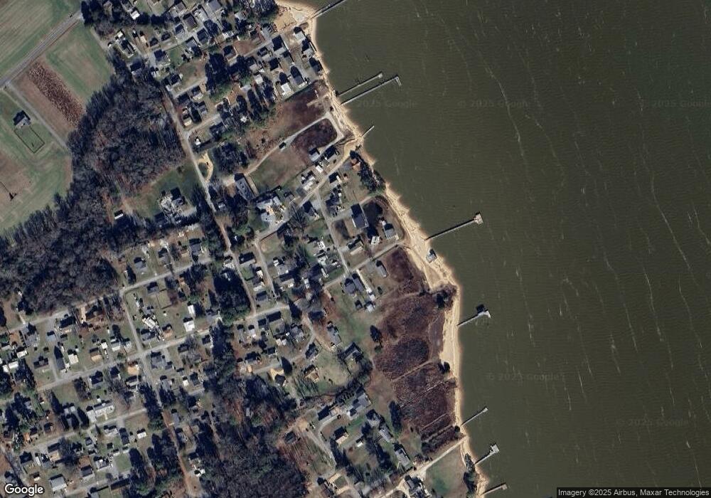 519 Marine Dr, Dunnsville, VA 22454 - photo 1