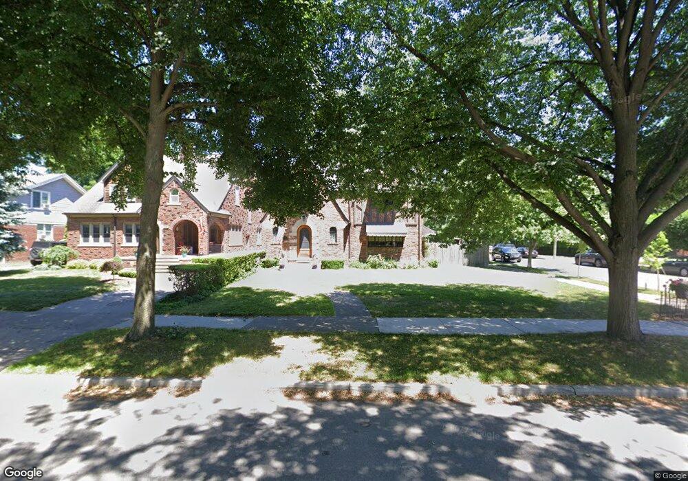 734 Rivard Blvd, Grosse Pointe, MI 48230 - photo 1