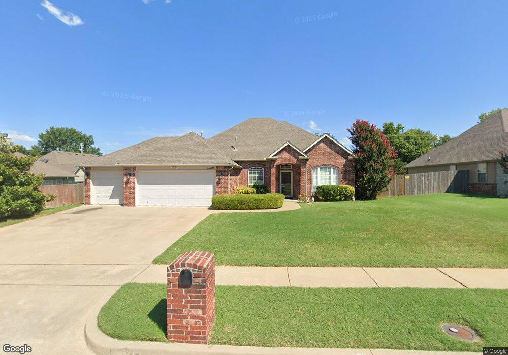 1608 W Vicksburg St, Broken Arrow, OK 74011 - photo 1
