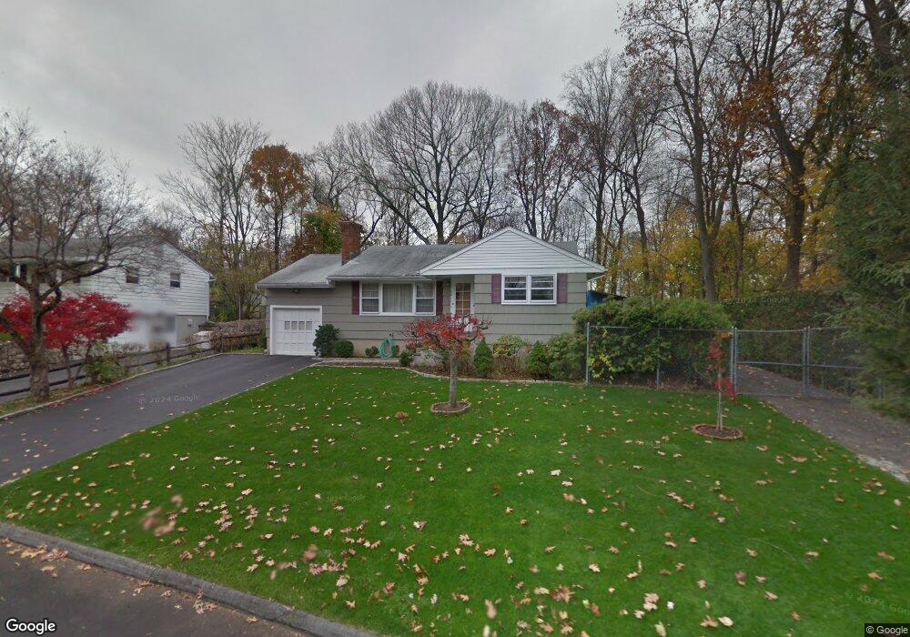 54 Cedar Crest Place, Norwalk, CT 06854 - photo 1