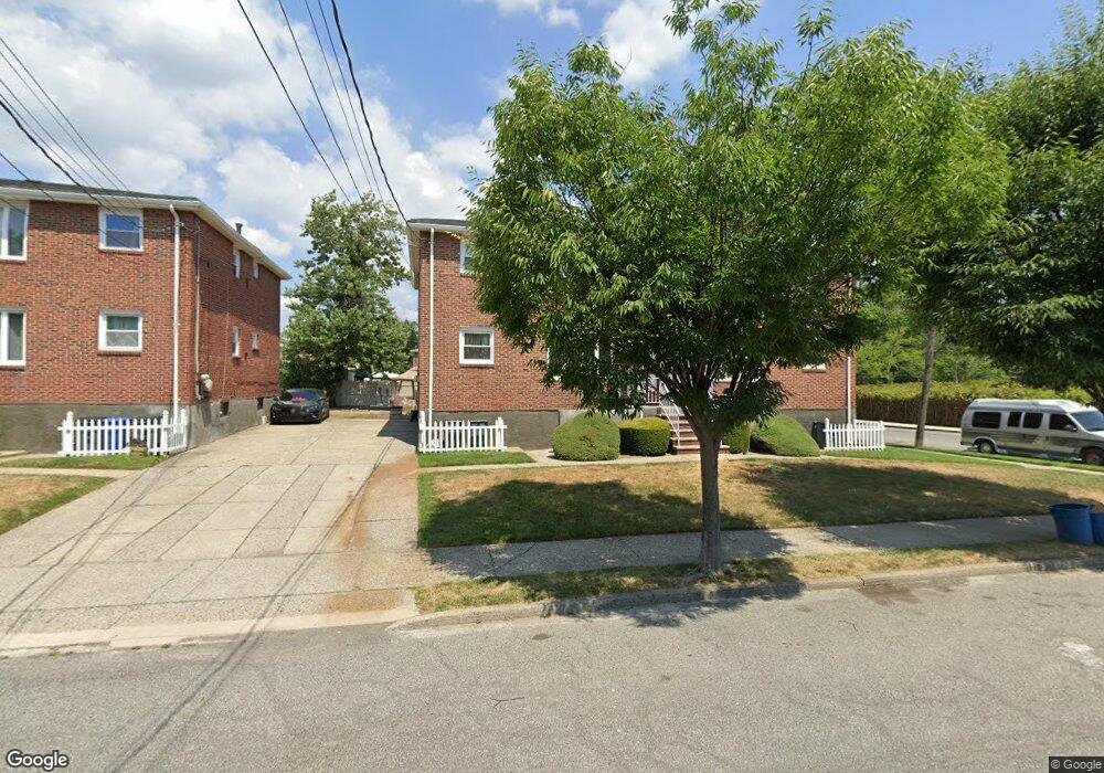 7 Amelia Ct, Staten Island, NY 10310 - photo 1