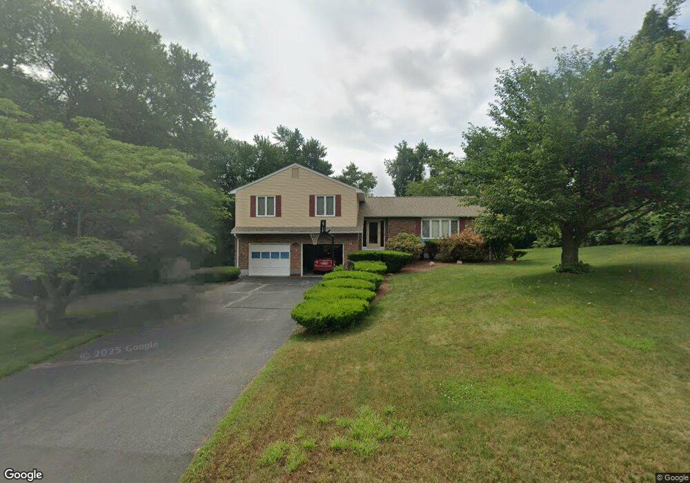 11 Cliffmount Dr, Bloomfield, CT 06002 - photo 1