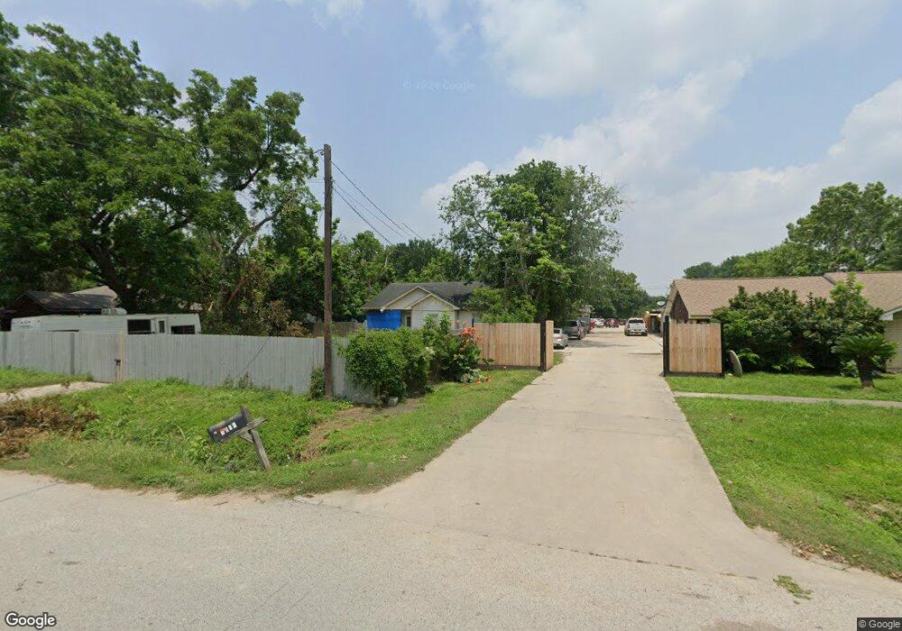 1929 Margaret St, Houston, TX 77093 - photo 1