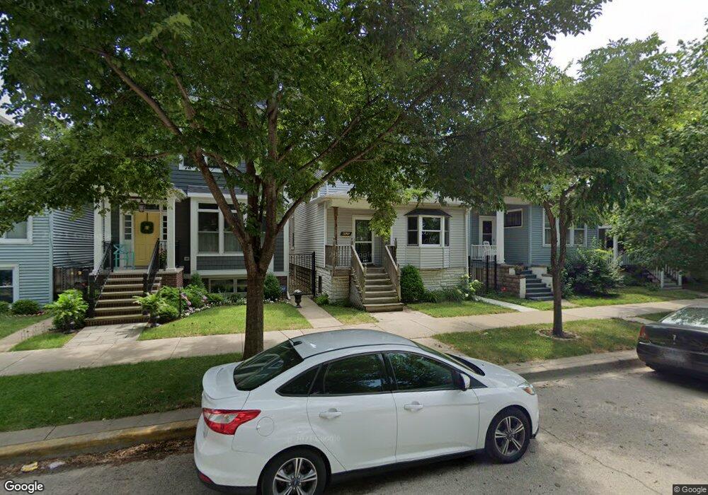 4925 N Seeley Ave, Chicago, IL 60625 - photo 1