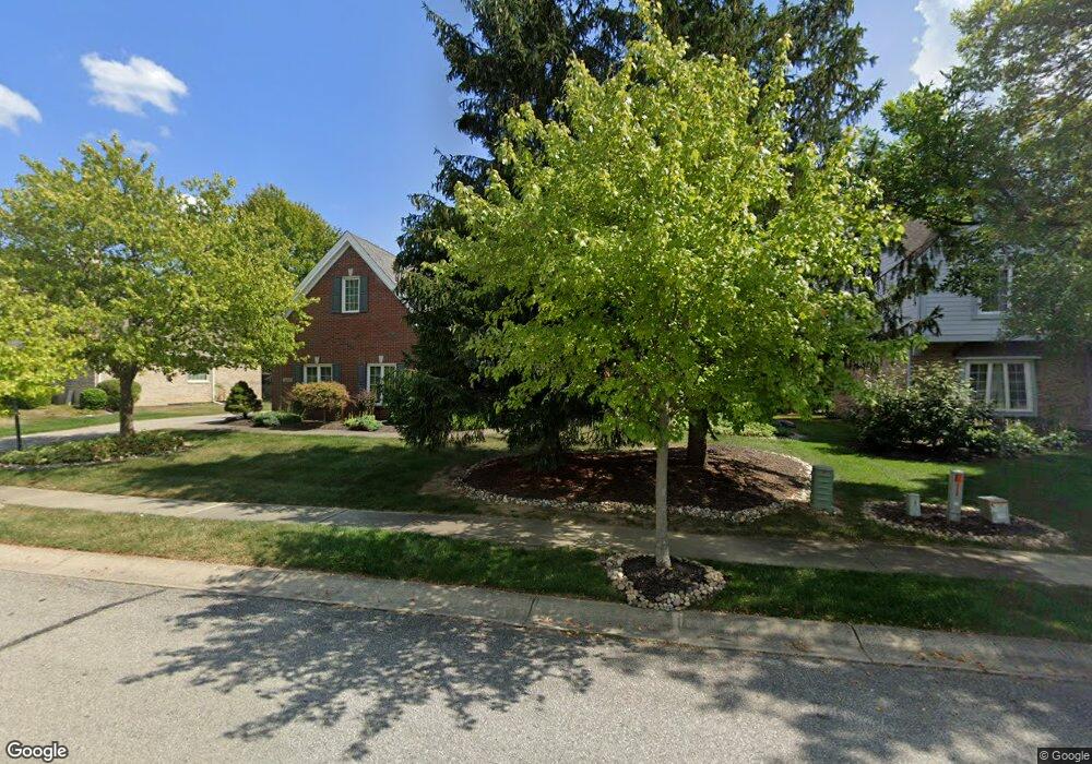 10440 Woods Edge Dr, Fishers, IN 46037 - photo 1