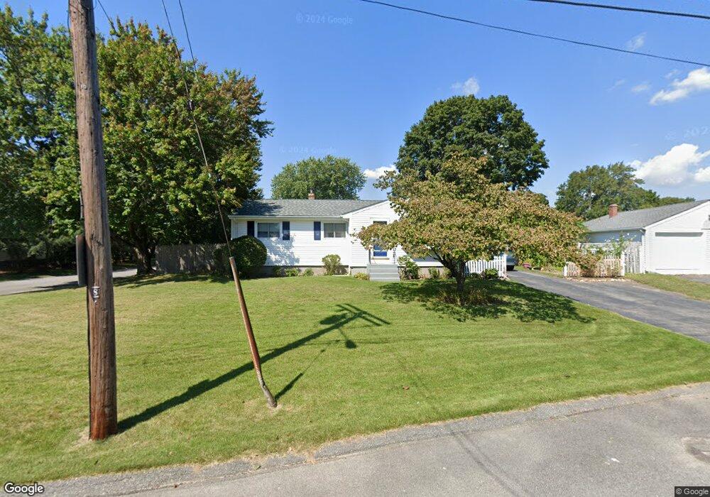 201 Vineyard Rd, Warwick, RI 02889 - photo 1