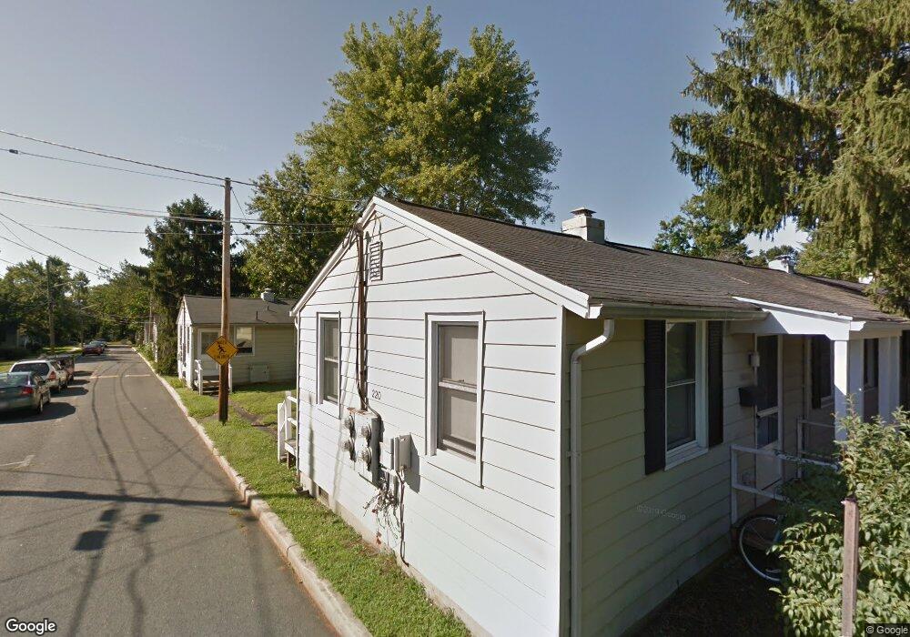 220D Harrison Ln, Princeton, NJ 08540 - photo 1