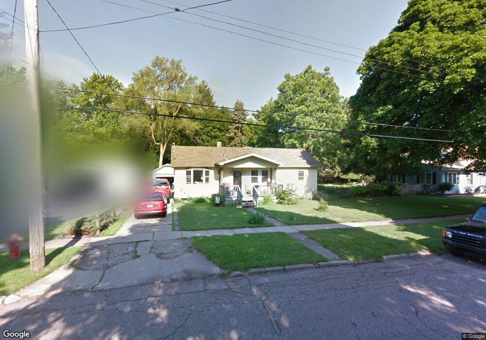 1915 Maple St, Holt, MI 48842 - photo 1