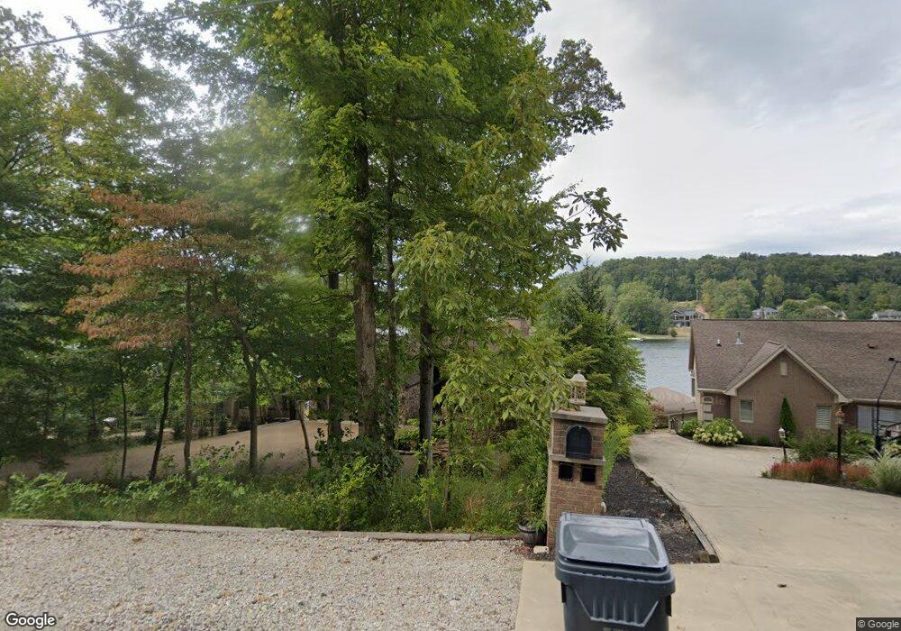 5381 S Poplar Dr, Columbus, IN 47201 - photo 1