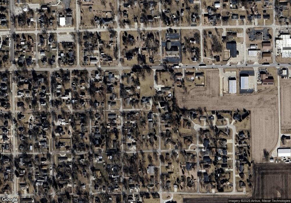 717 E Kentucky Ave, Chenoa, IL 61726 - photo 1