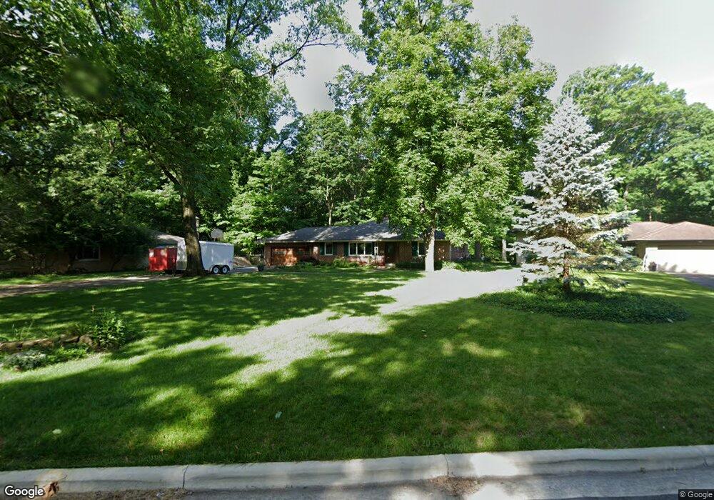3989 Wynding Dr, Columbus, OH 43214 - photo 1