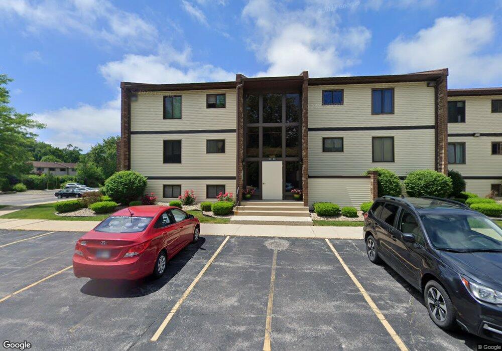 825 Summit Park Ct S, Crown Point, IN 46307 - photo 1