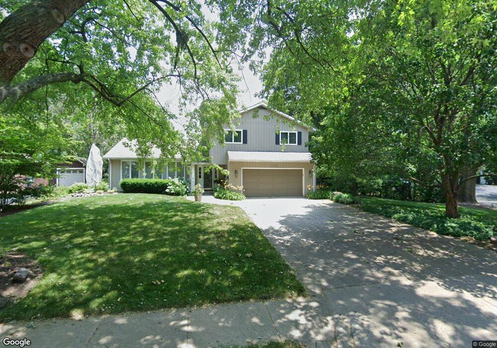 334 S Julian St, Naperville, IL 60540 - photo 1