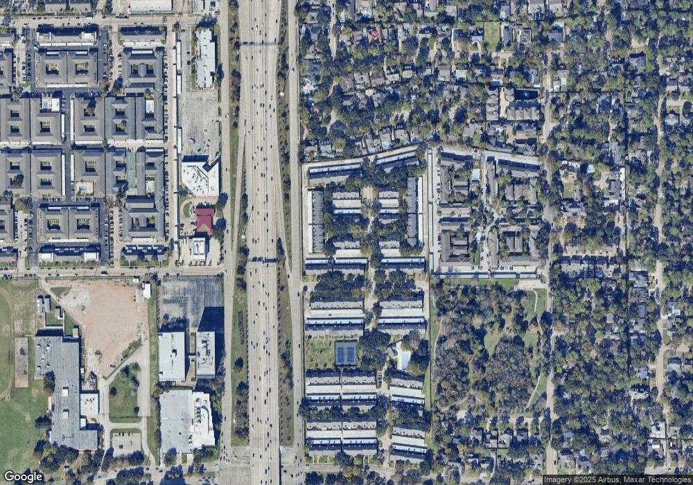 10306 Longmont Dr unit 42, Houston, TX 77042 - photo 1