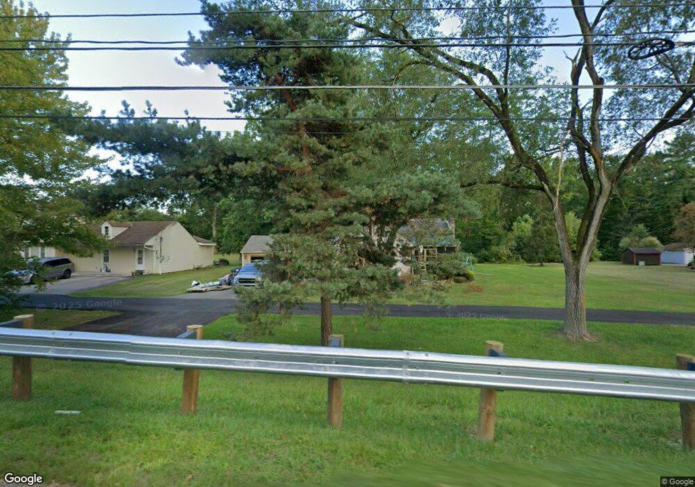 8963 Usher Rd, Olmsted Township, OH 44138 - photo 1