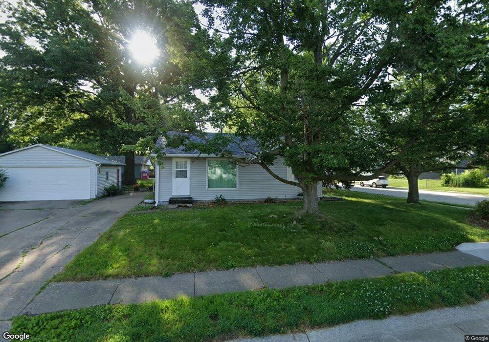 5407 Kelling St, Davenport, IA 52806 - photo 1