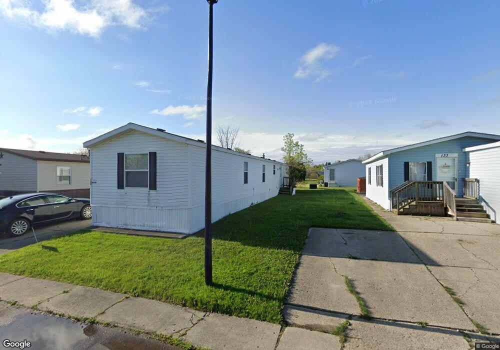 132 Oppression Ln, Flint, MI 48507 - photo 1