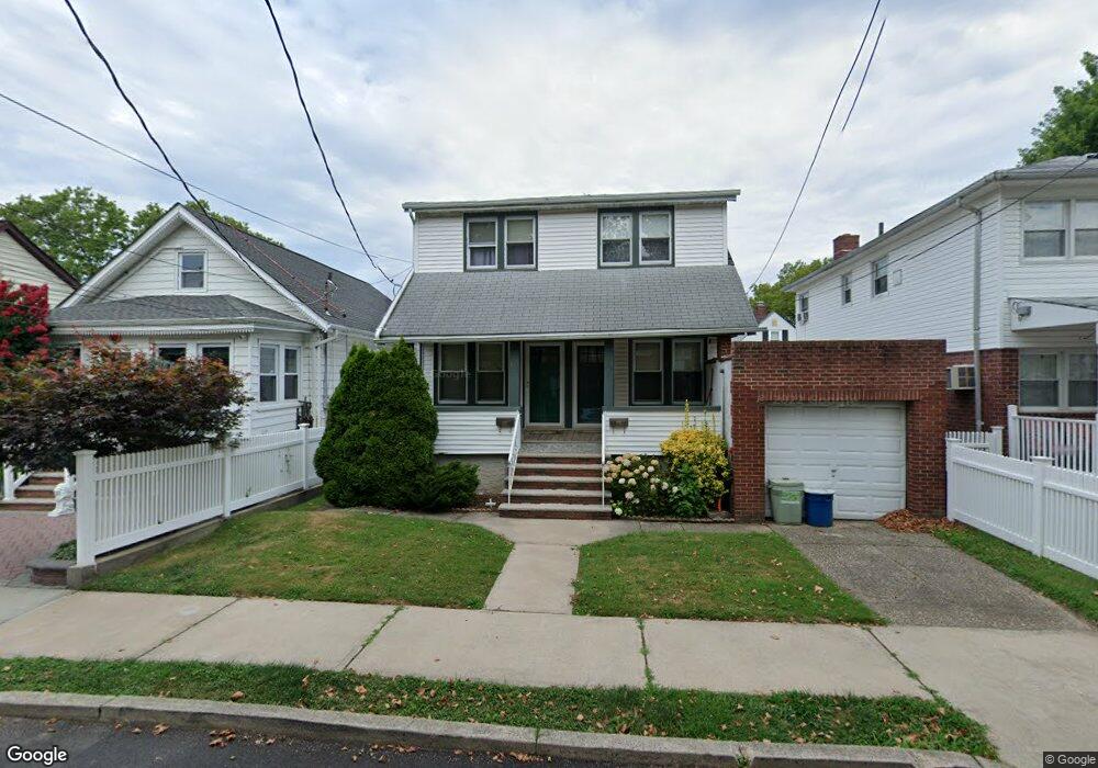 136 Bidwell Ave, Staten Island, NY 10314 - photo 1