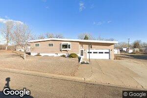 214 7th Ave NW, Bowman, ND 58623