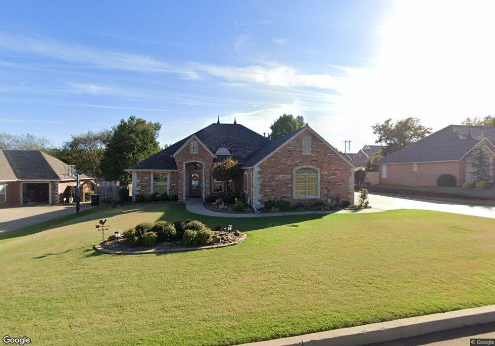 1609 Woodstock, Shawnee, OK 74804 - photo 1