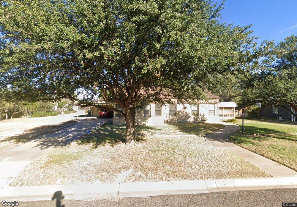 808 W 17th St, Big Spring, TX 79720 - photo 1
